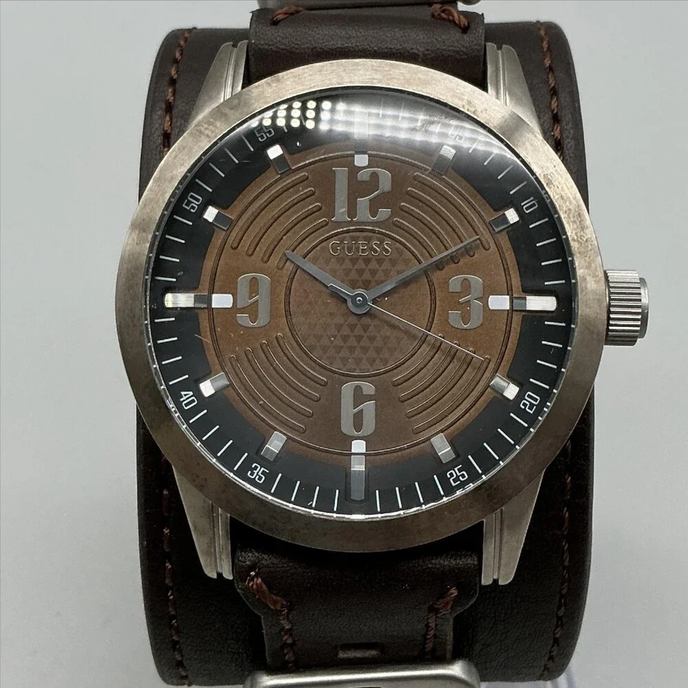 Guess Mens Watch 43mm Brown Dial Leather Bund Strap U09.045G1 New Battery
